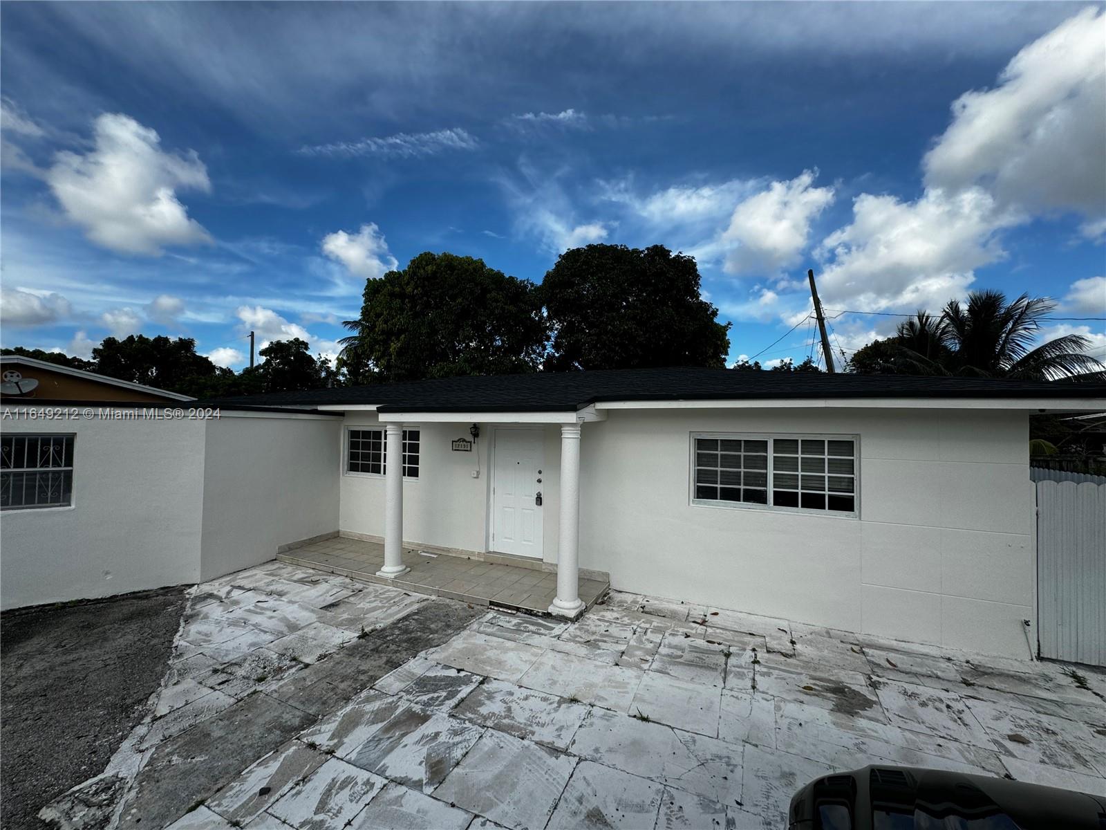 CAROL CITY CORR PL OF - Residential