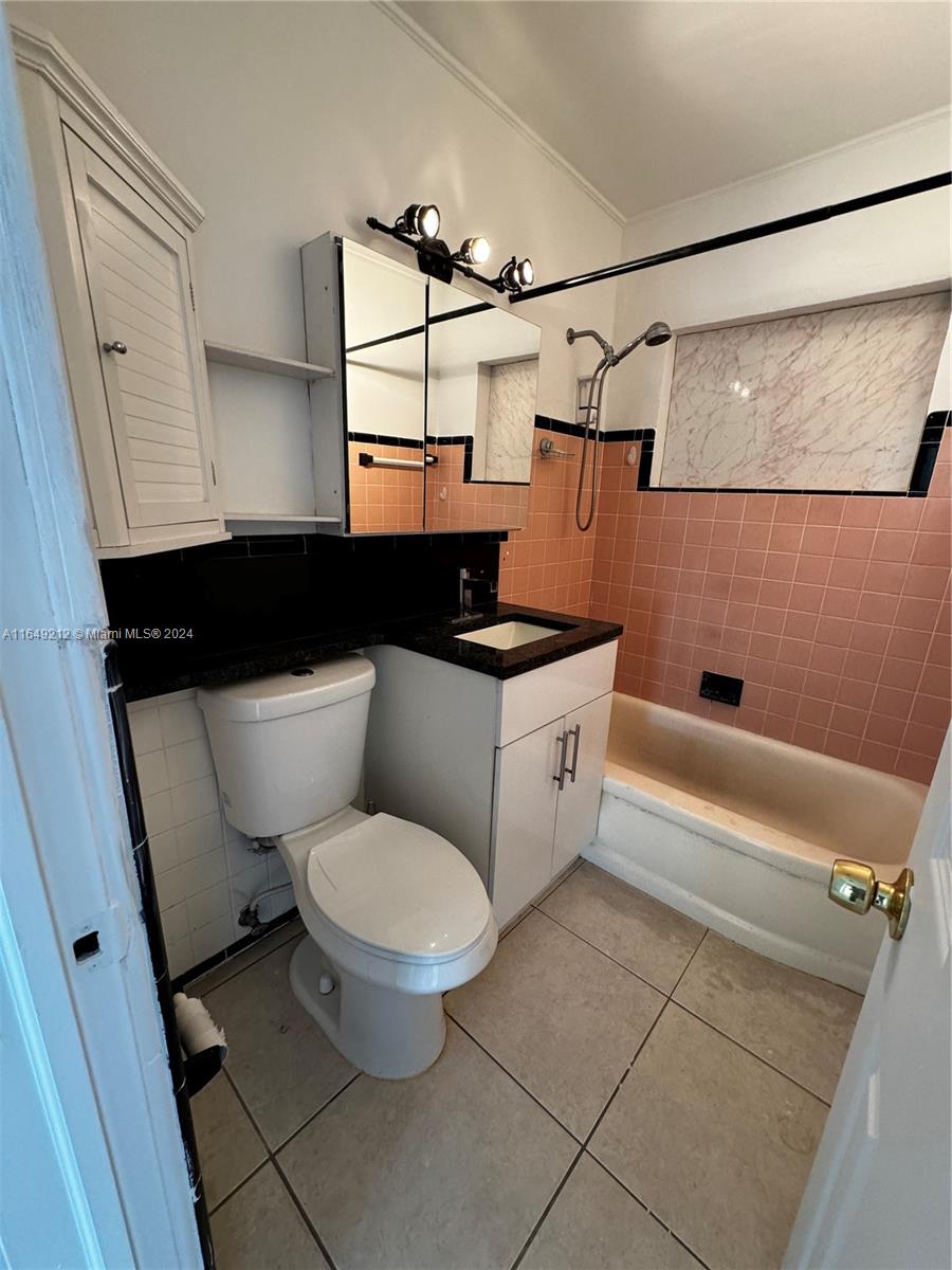 CAROL CITY CORR PL OF - Residential