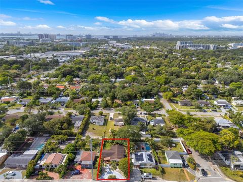 Tiny photo for 1320 NE 135th St, North Miami, FL 33161 (MLS # A12007488)