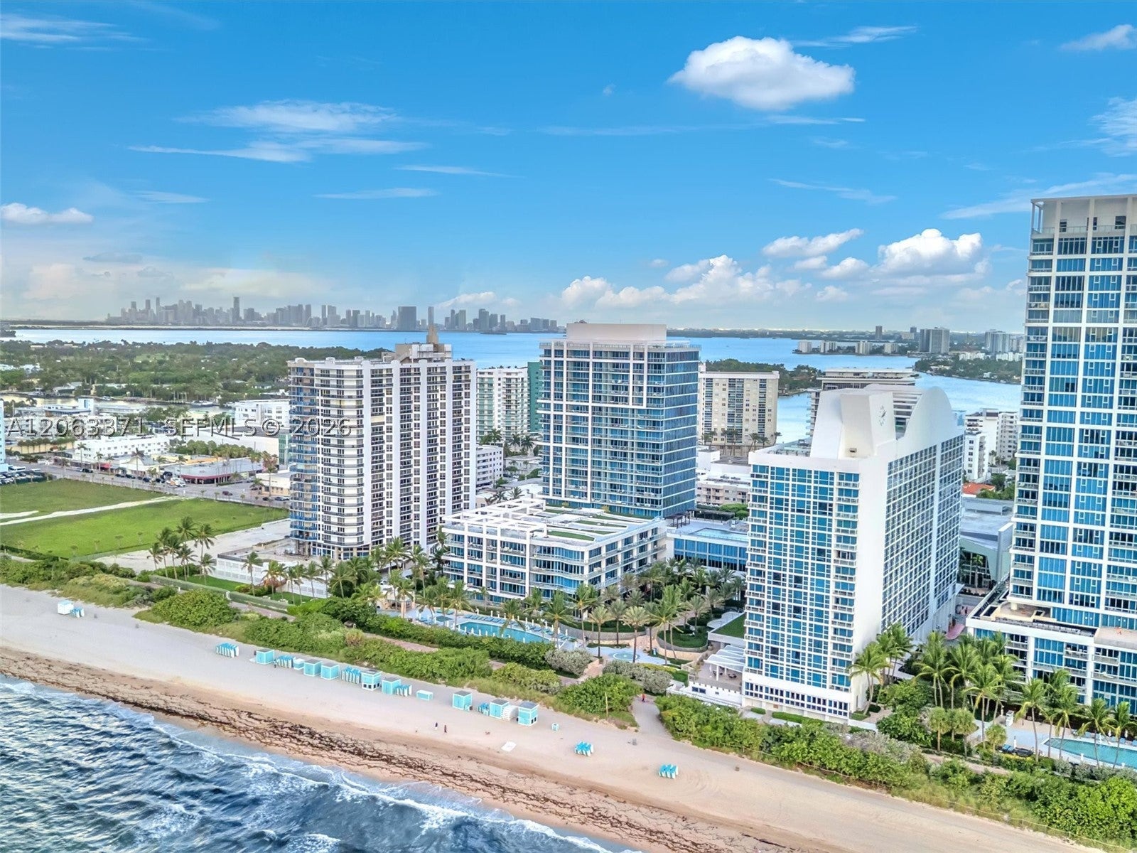 6799 Collins Ave 512