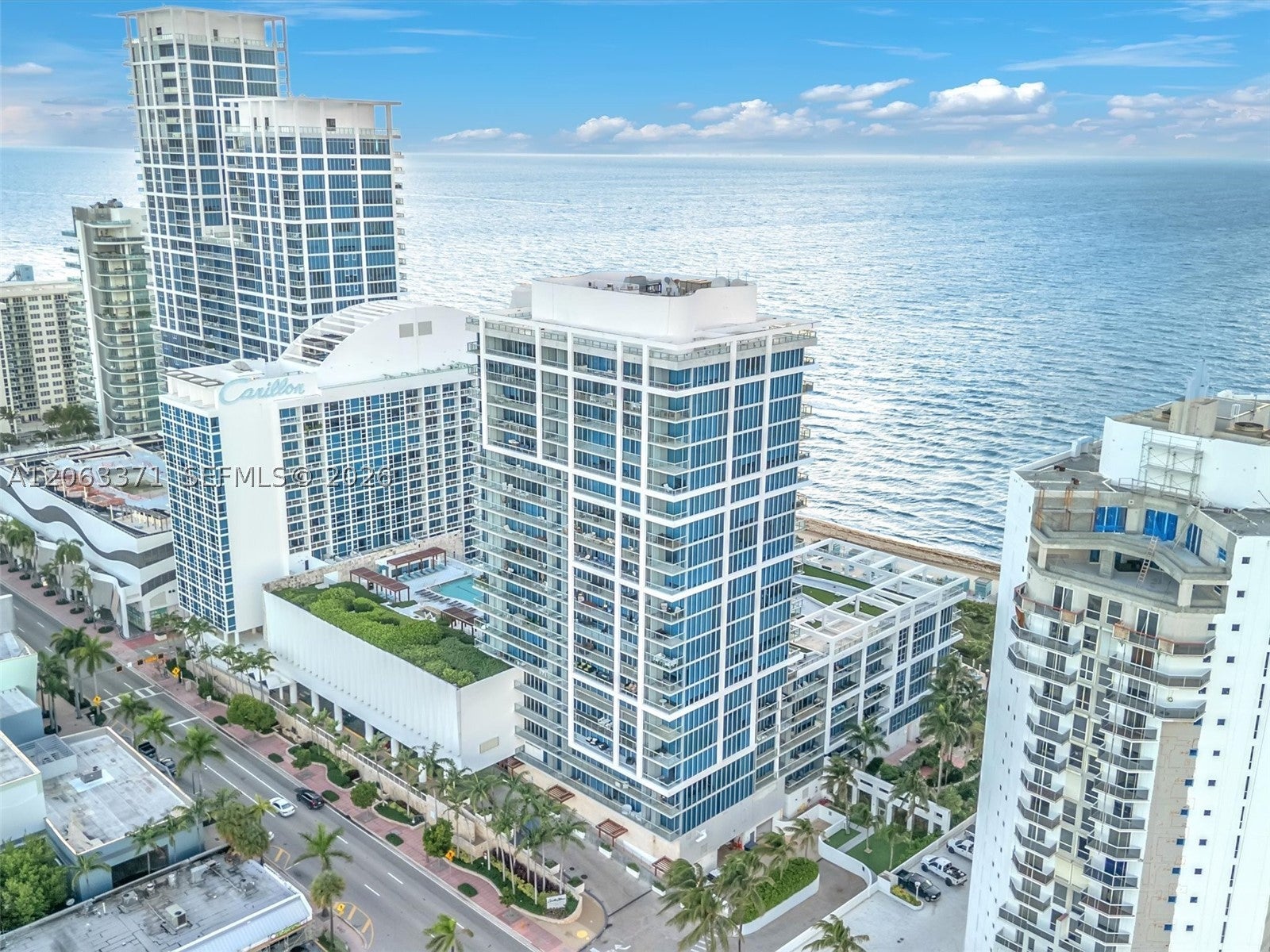 6799 Collins Ave 512