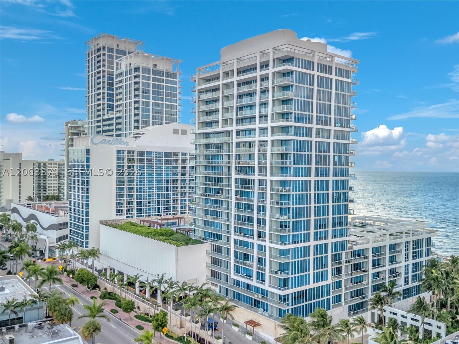 6799 Collins Ave 512