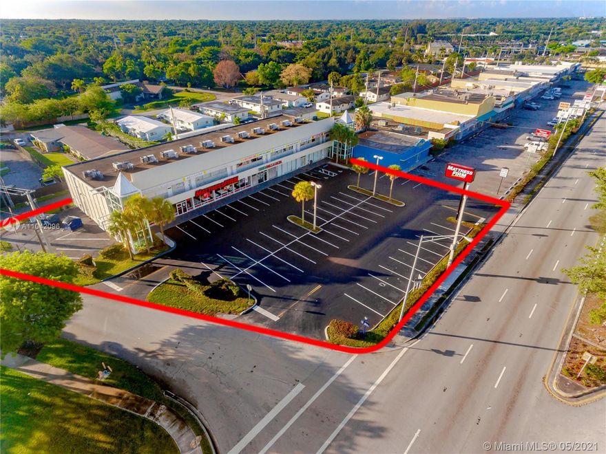 This 20,140 square feet retail shopping center on US Highway 1, has a 65,000 daily traffic count). with 38,110 square feet lot plus 50 parking spaces.  96% occupancy with well established tenants.