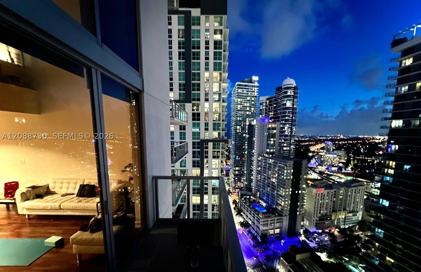 1050 Brickell Ave 3216