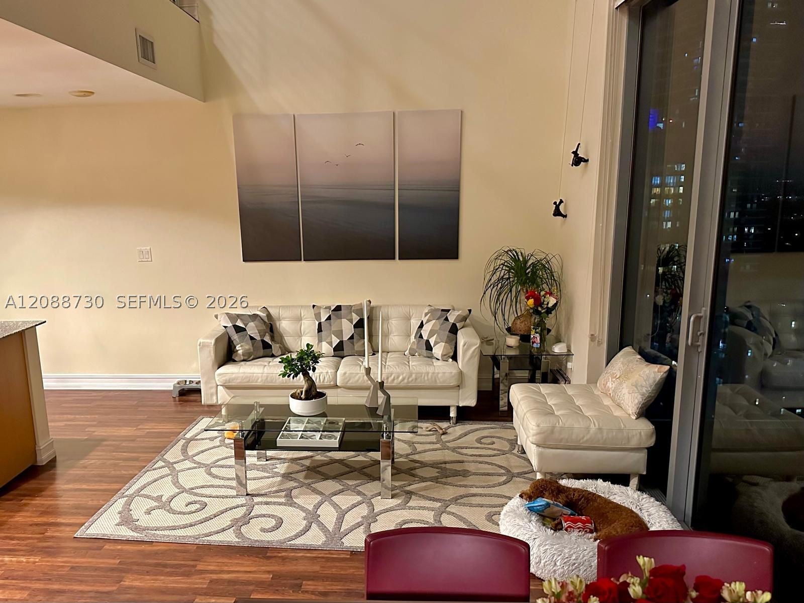 1050 Brickell Ave 3216