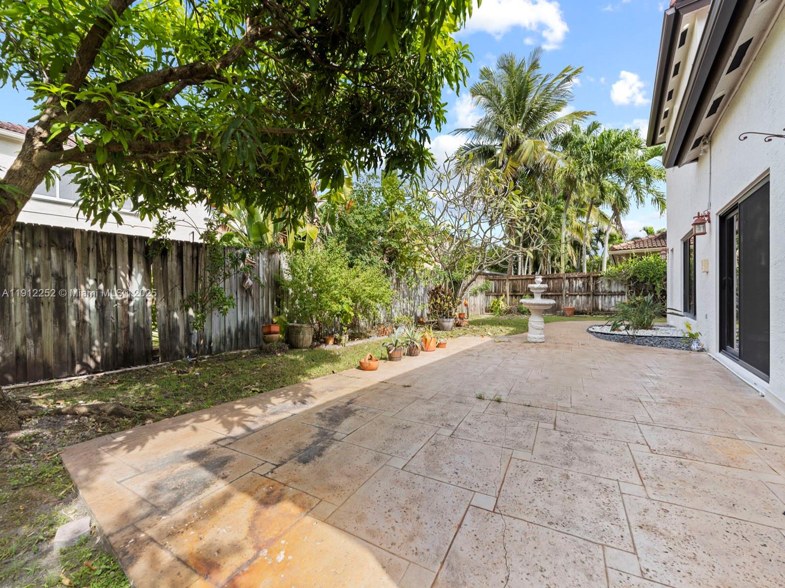 MILON VENTURE - Residential