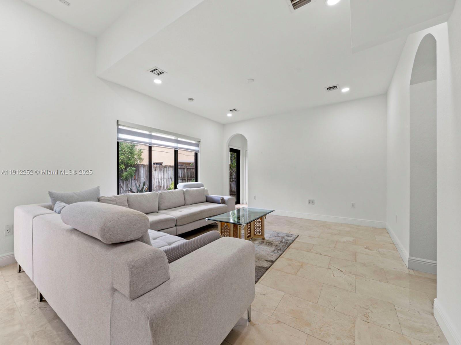 MILON VENTURE - Residential