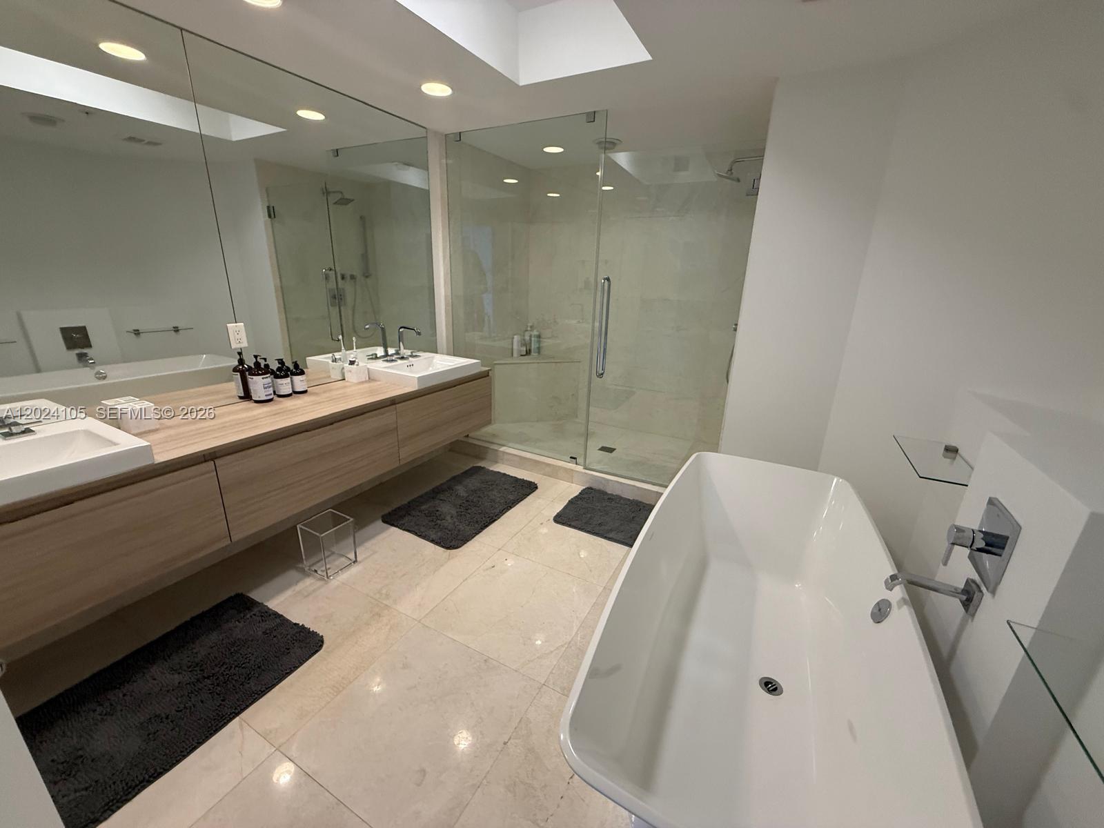MARINA PALMS RESIDENCES N - Residential Lease
