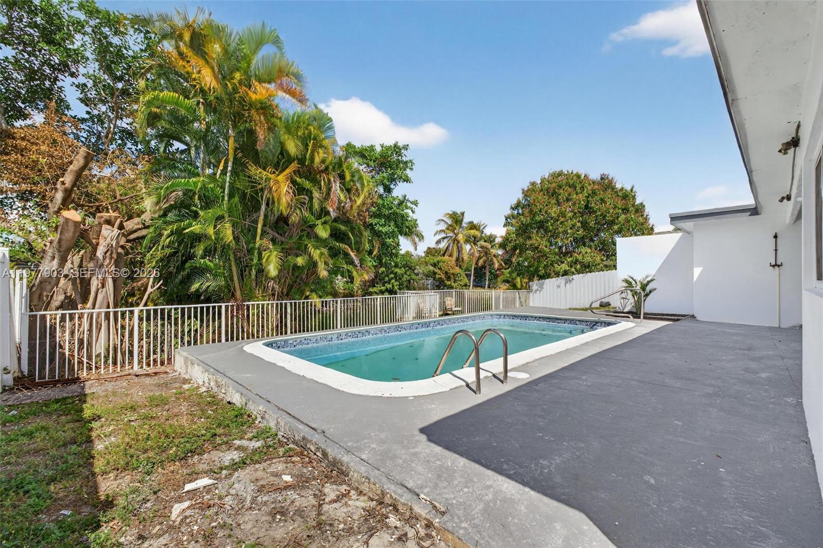 MIRAMAR ISLES SEC 2 - Residential