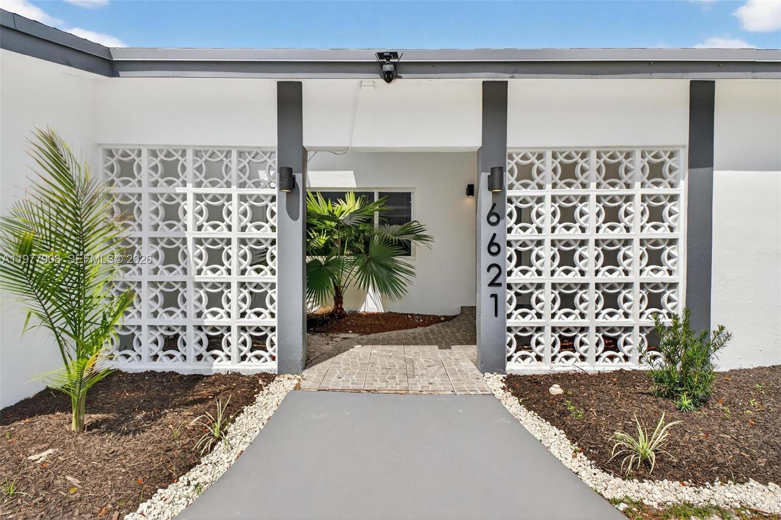 MIRAMAR ISLES SEC 2 - Residential