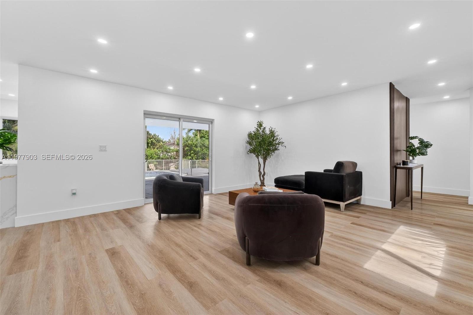 MIRAMAR ISLES SEC 2 - Residential