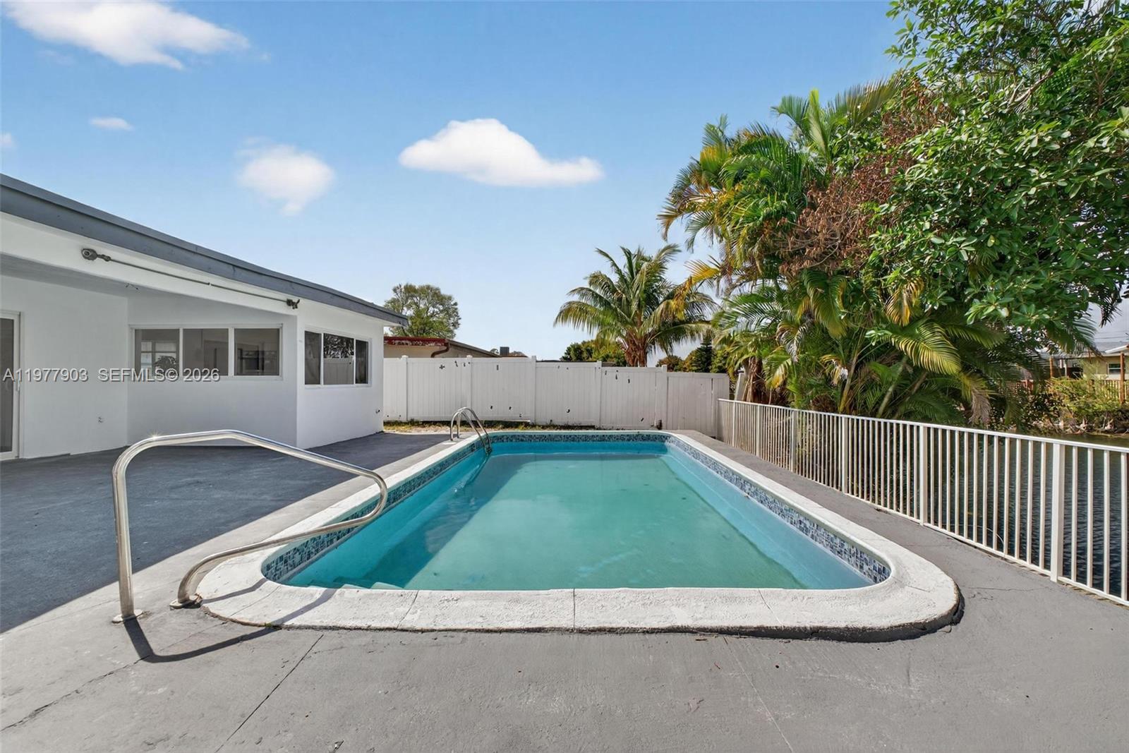 MIRAMAR ISLES SEC 2 - Residential