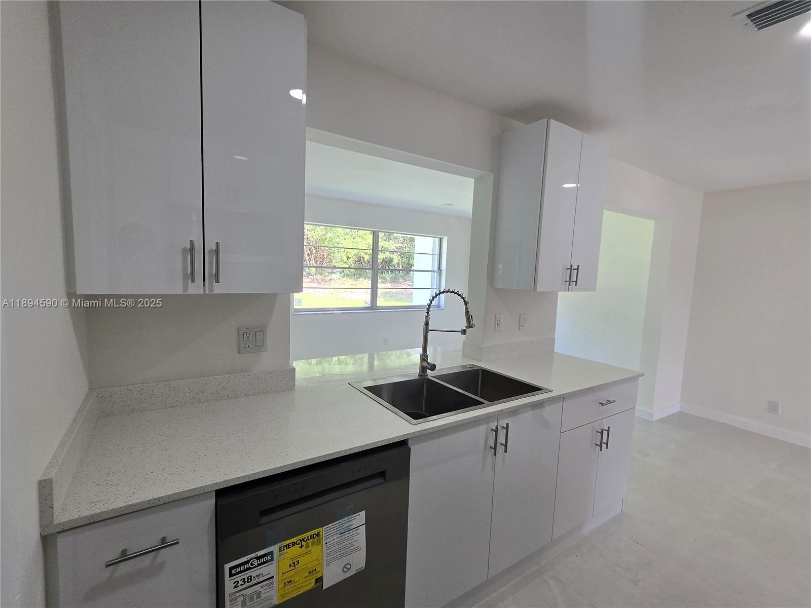 PALM BEACH LEISUREVILLE S - Residential Lease