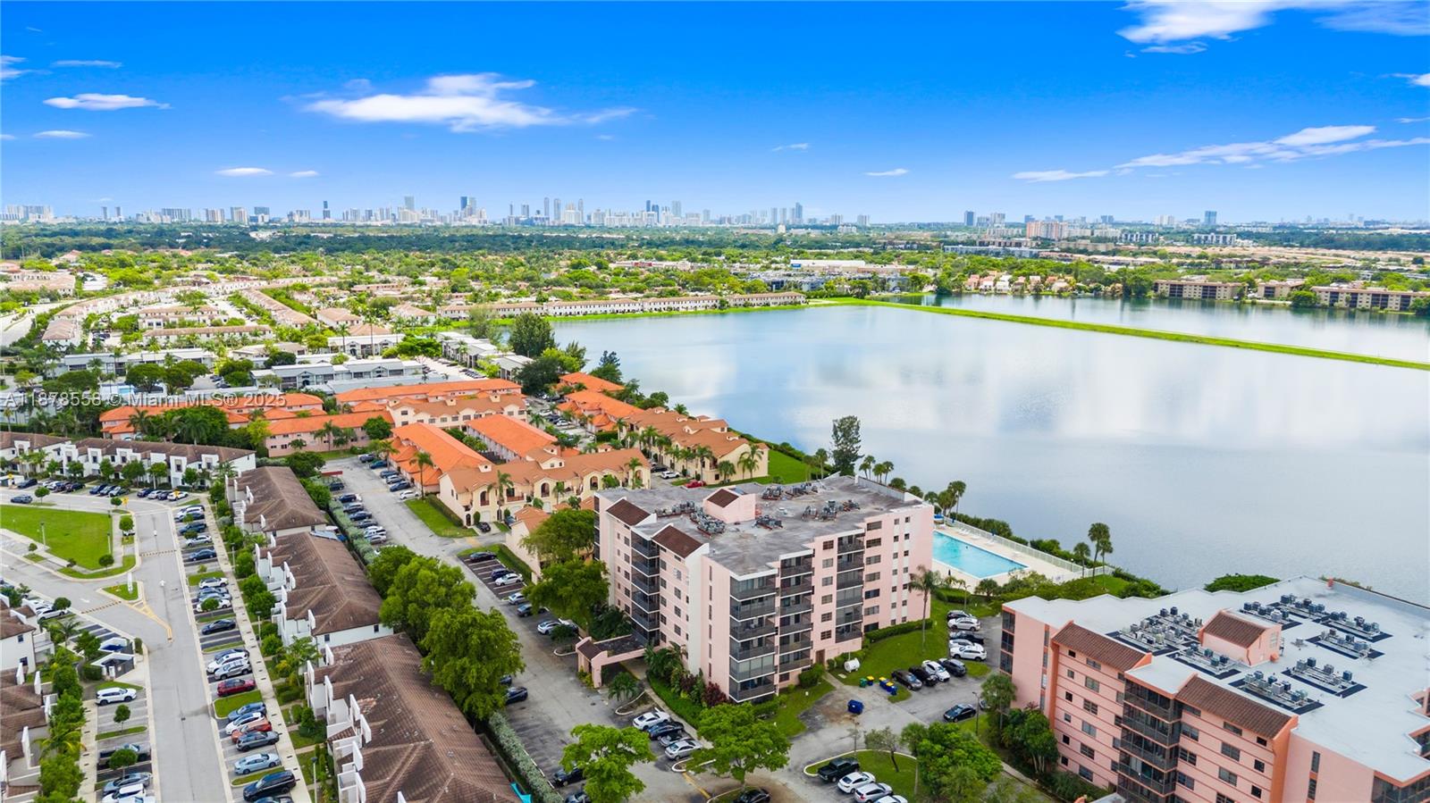 LAKE VIEW OF CALIF CLUB C - Residential