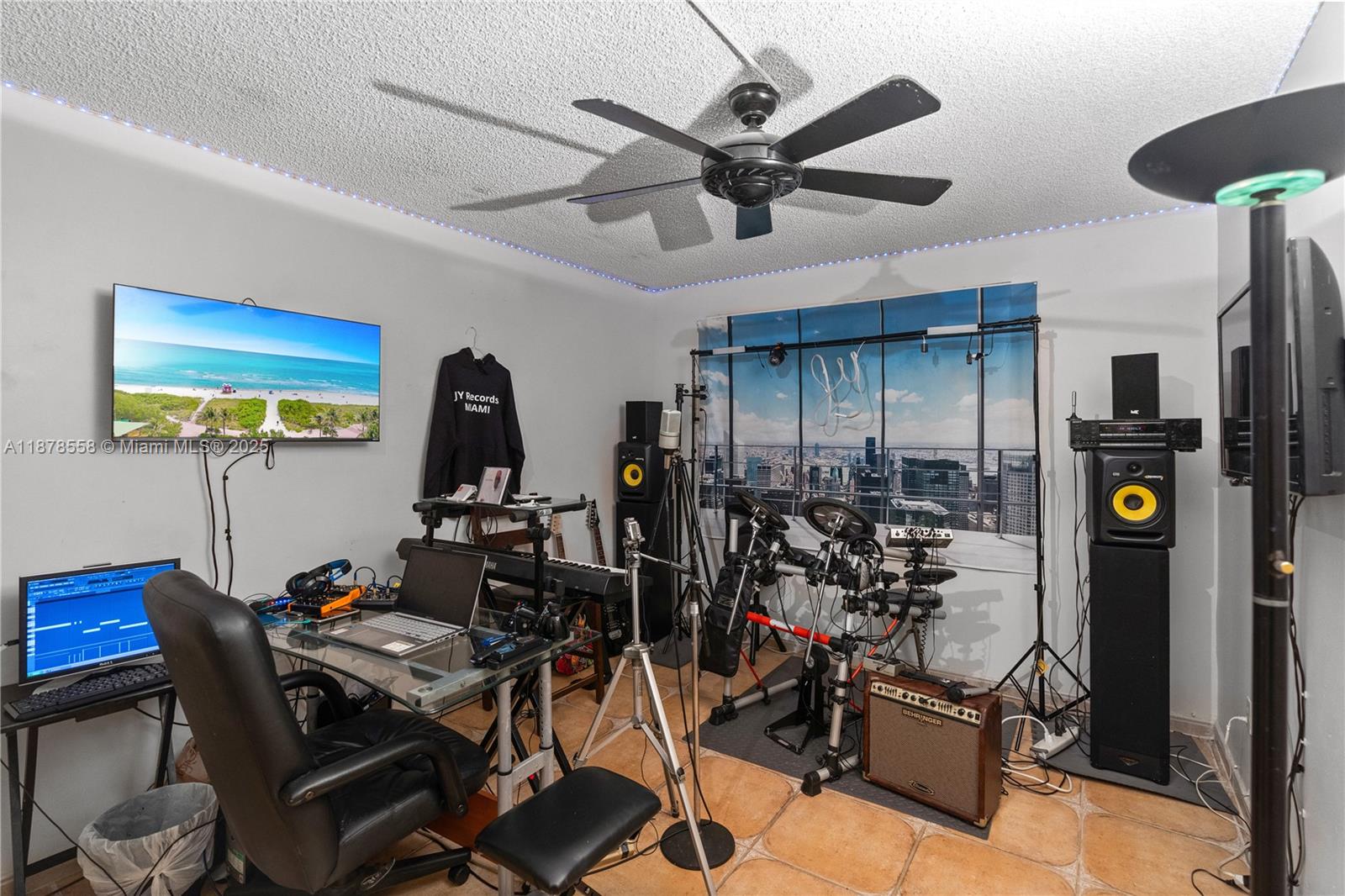 LAKE VIEW OF CALIF CLUB C - Residential