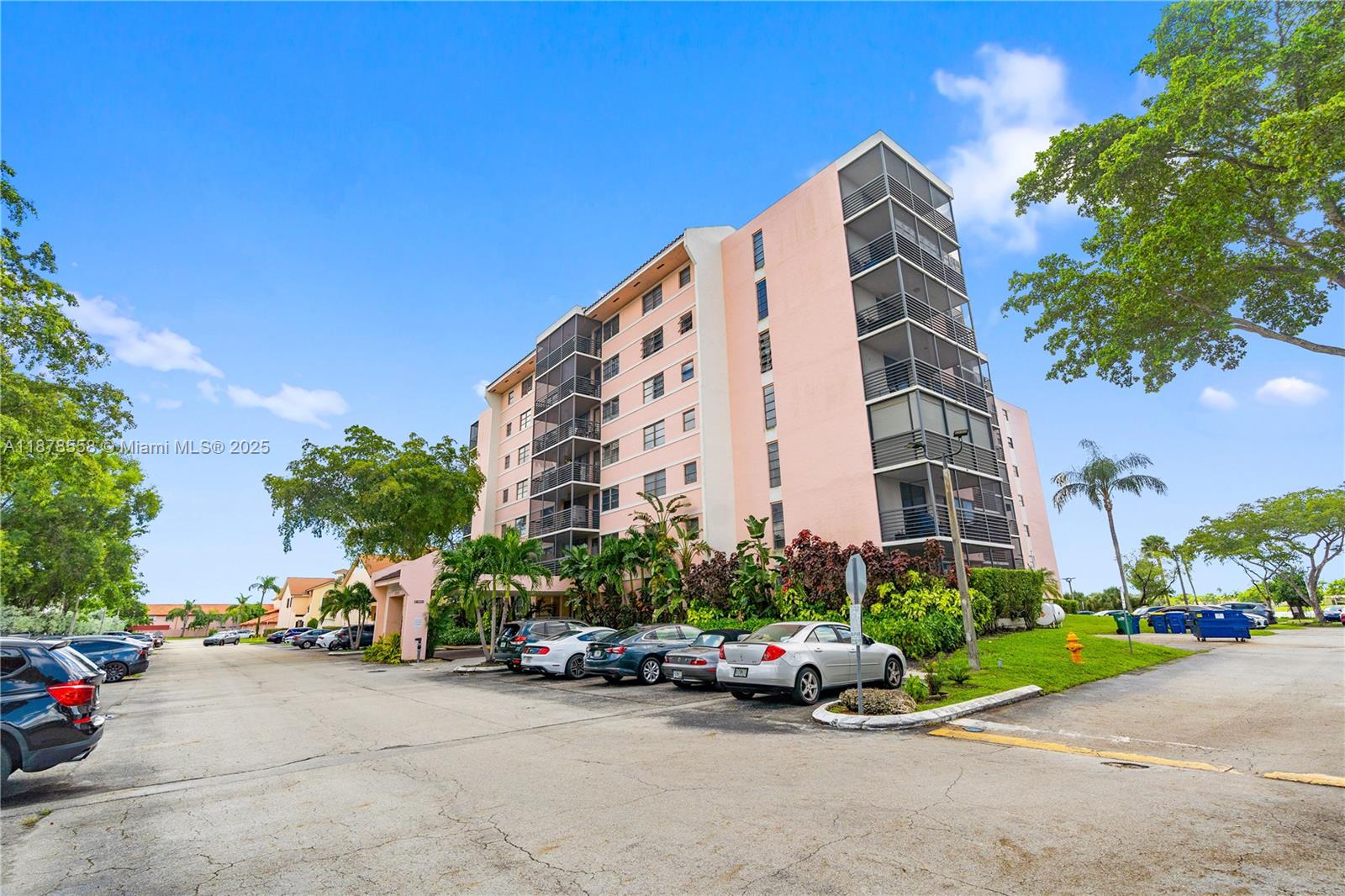 LAKE VIEW OF CALIF CLUB C - Residential