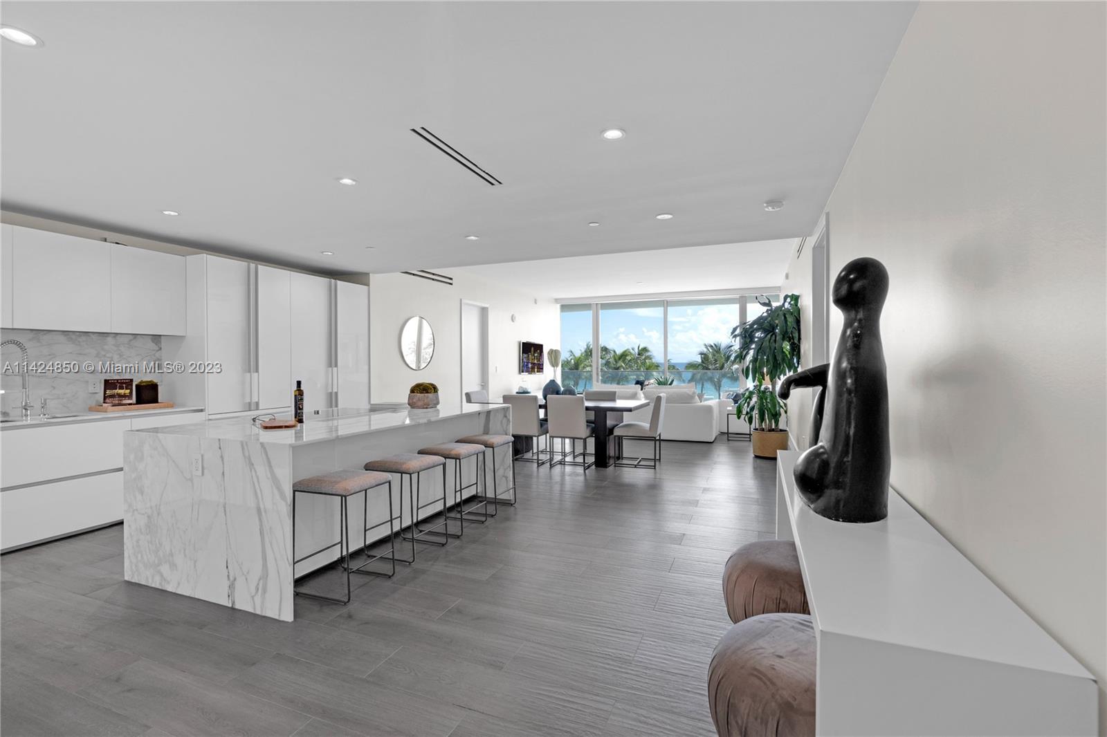 OCEANA BAL HARBOUR CONDO - Residential