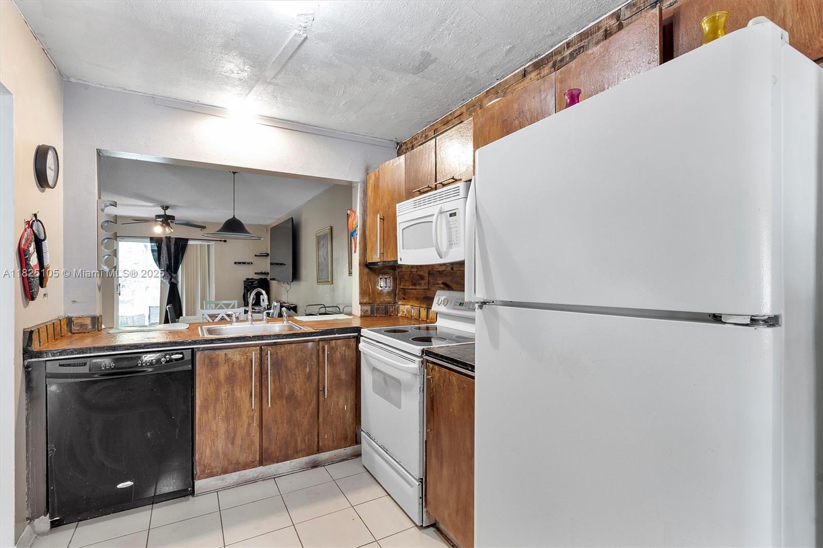 438 NE 210th Cir Ter 102-4B