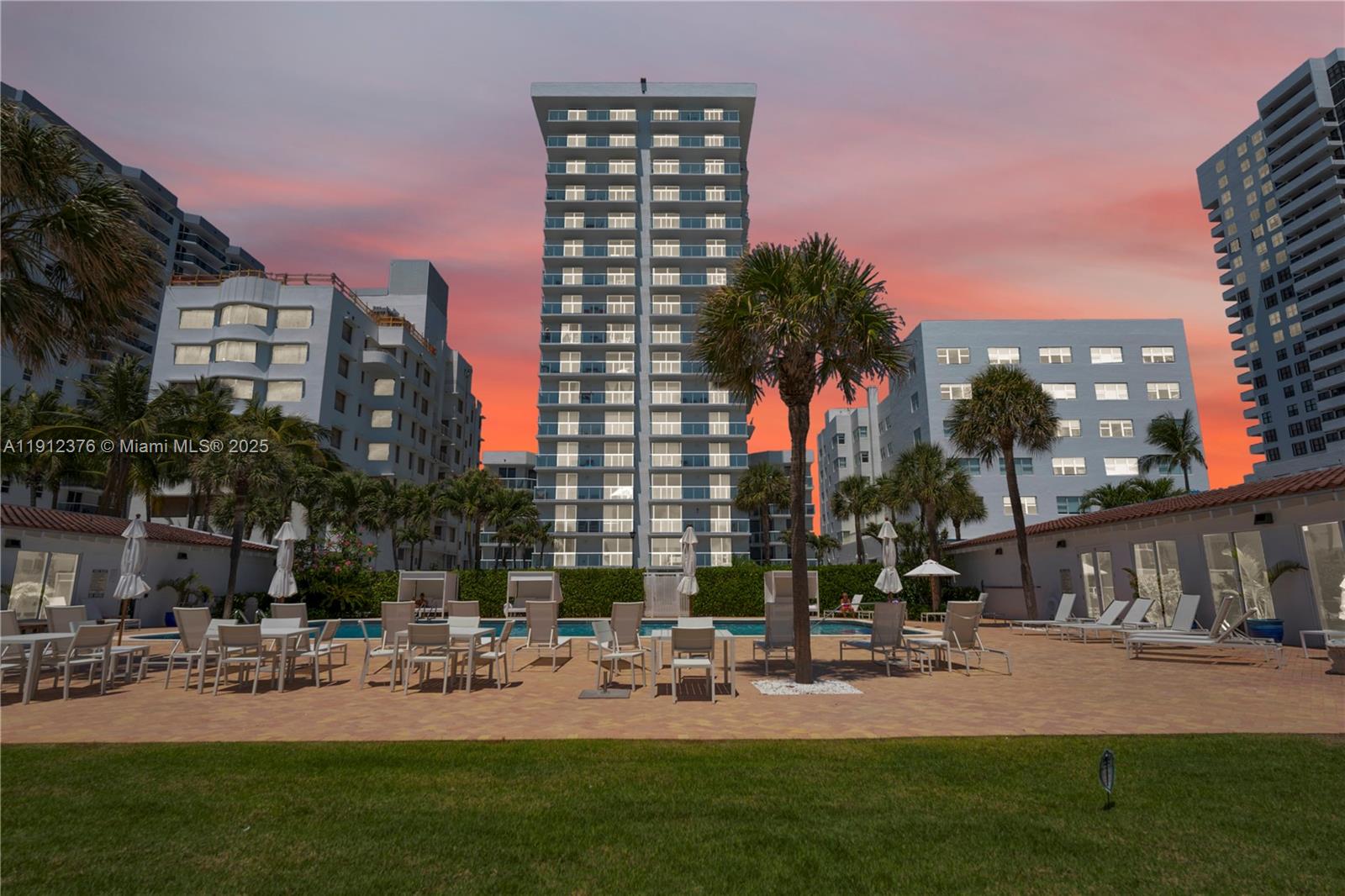 THE ROYAL CLUB CONDO - Residential