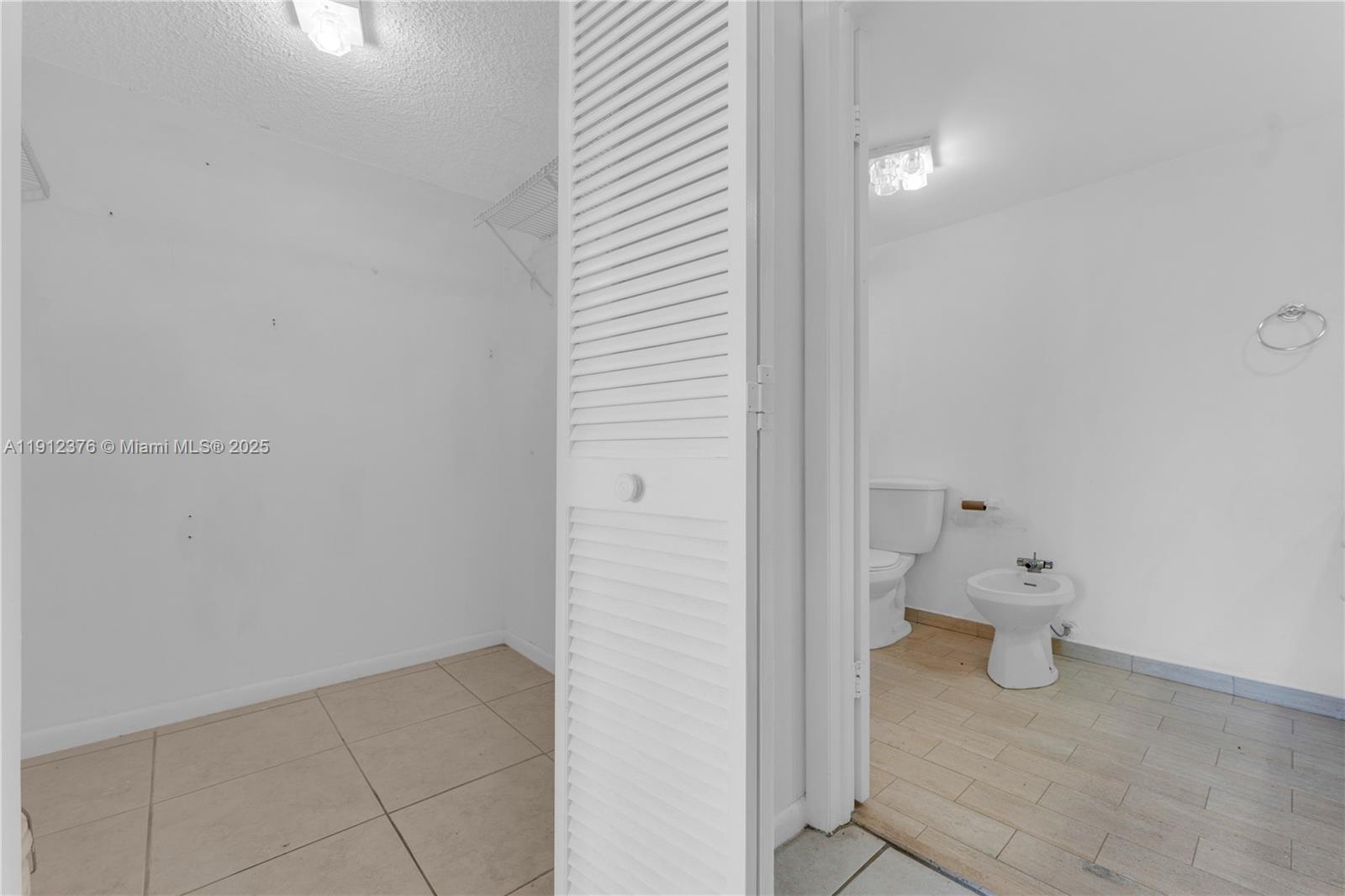 THE ROYAL CLUB CONDO - Residential