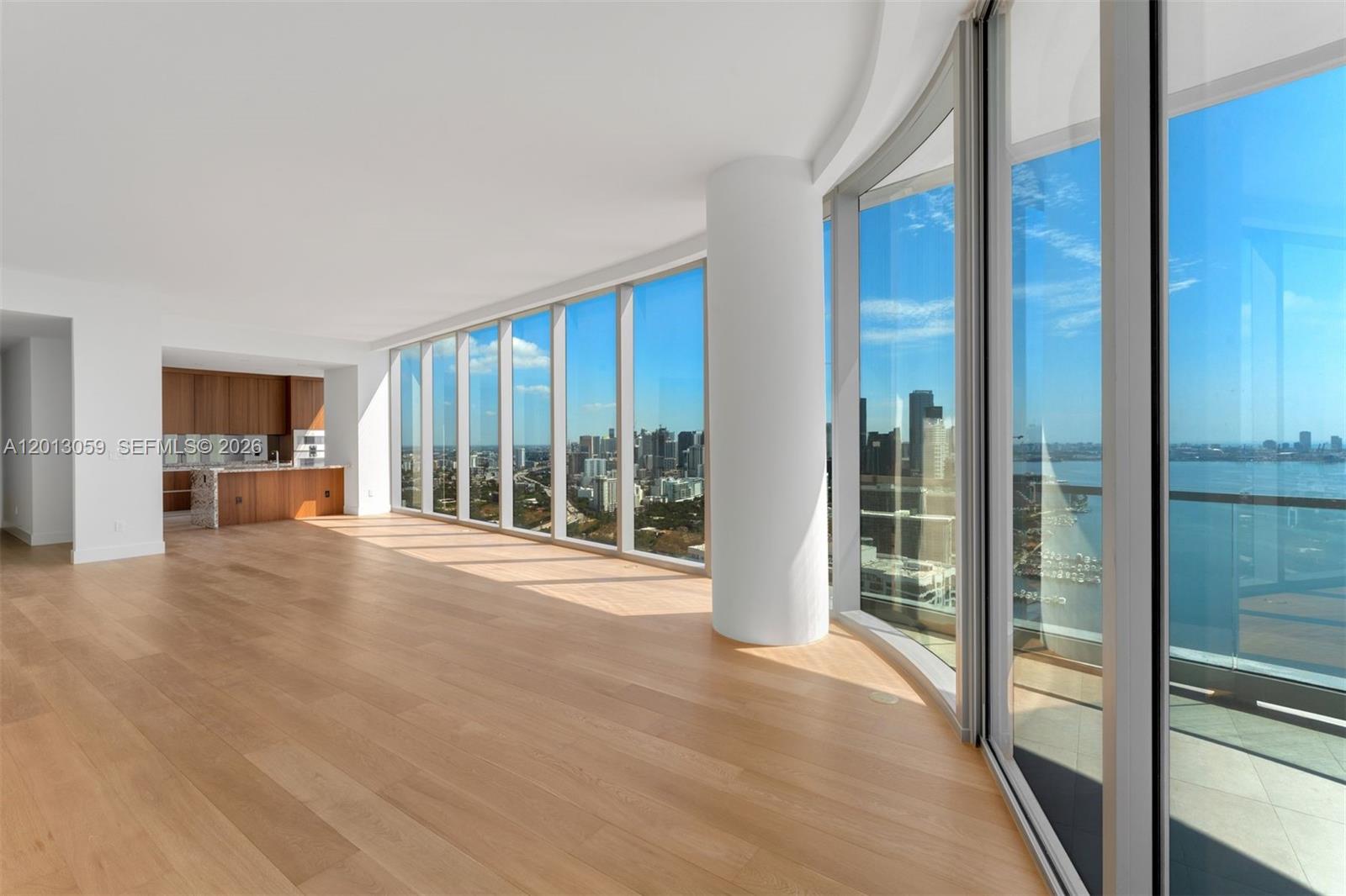 Una Residences - Residential