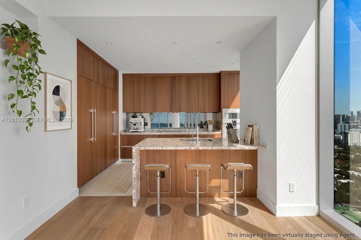 Una Residences - Residential