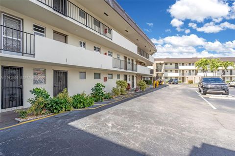 Tiny photo for 1530 NE 191st St #105, Miami, FL 33179 (MLS # A11975664)