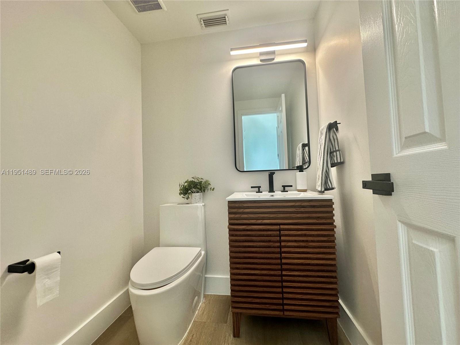 AMERITRAIL SECTION ONE - Residential