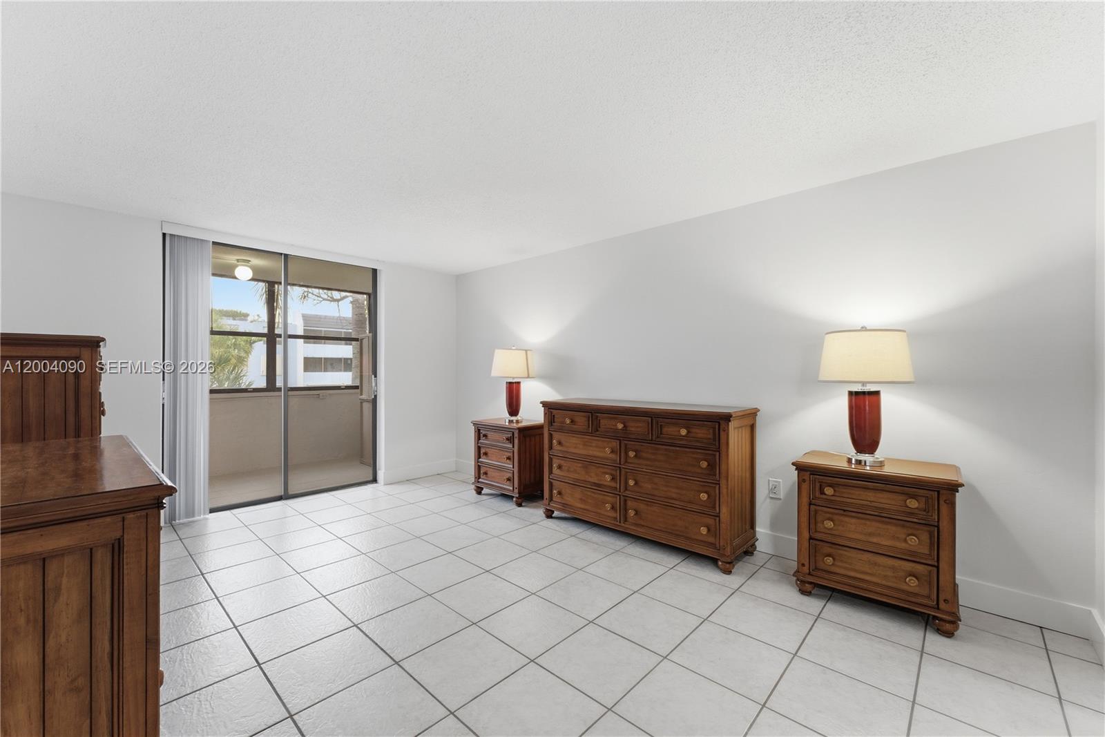 KENDALL GATE CONDO - Residential