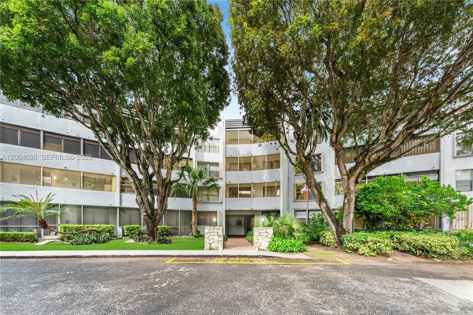 KENDALL GATE CONDO - Residential