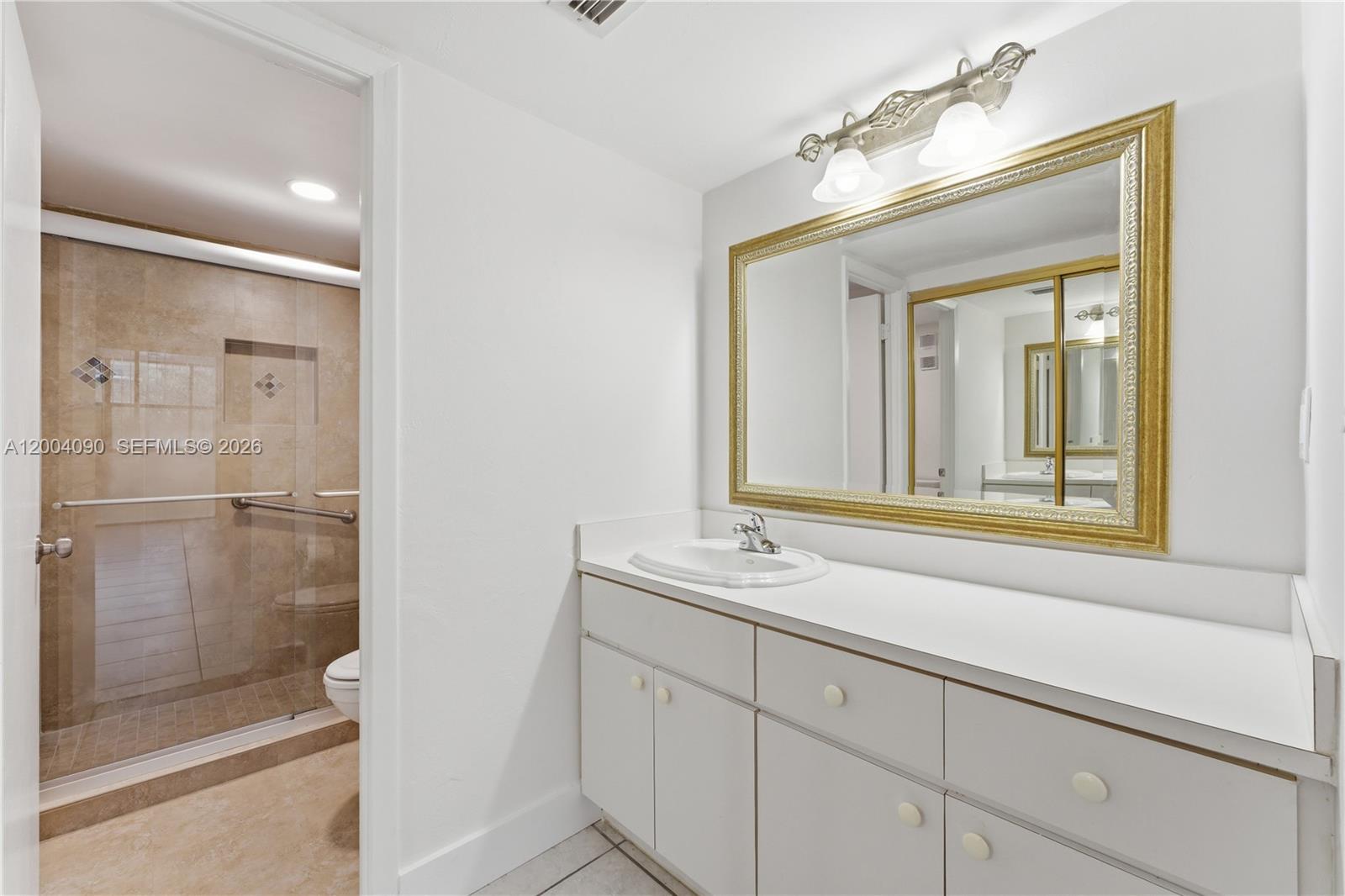 KENDALL GATE CONDO - Residential