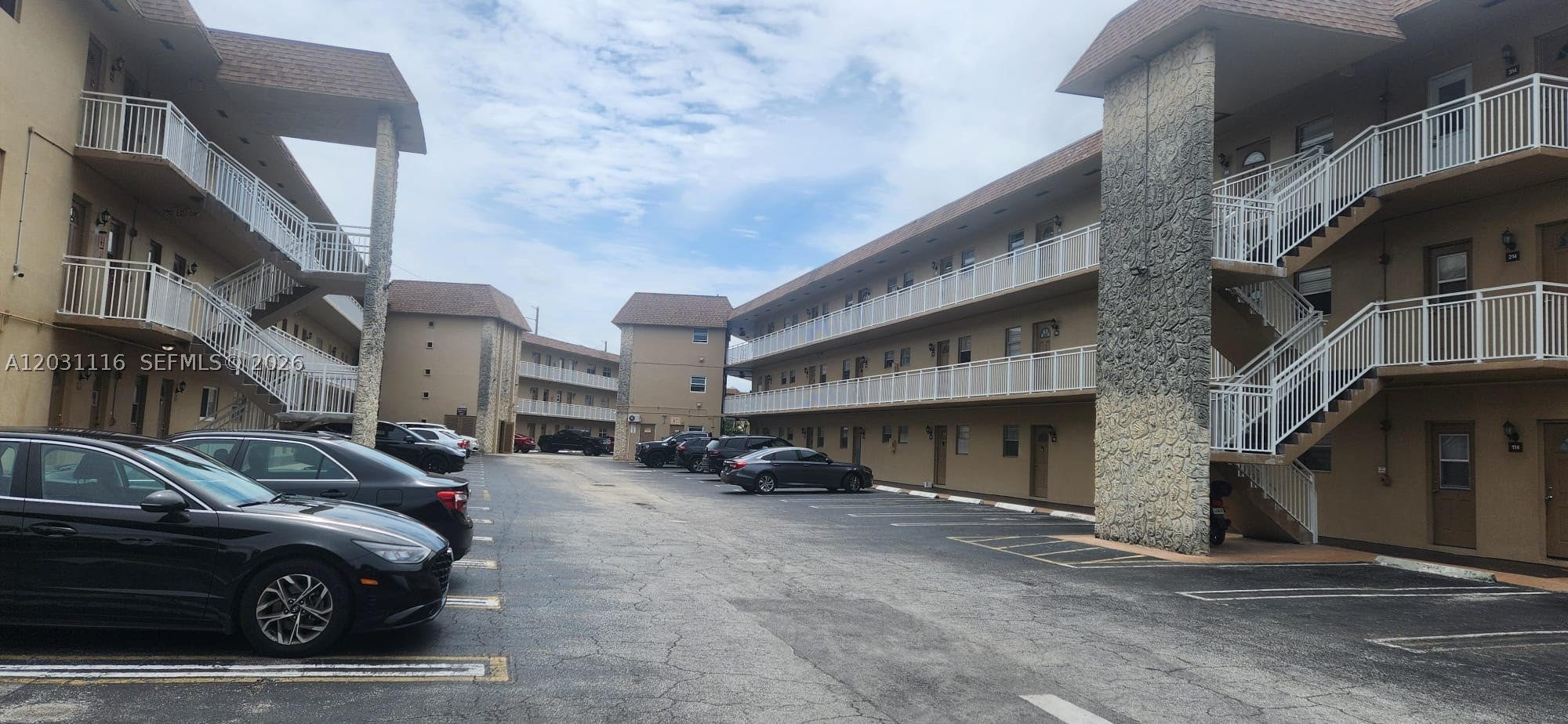 5021 W Oakland Park Blvd 313