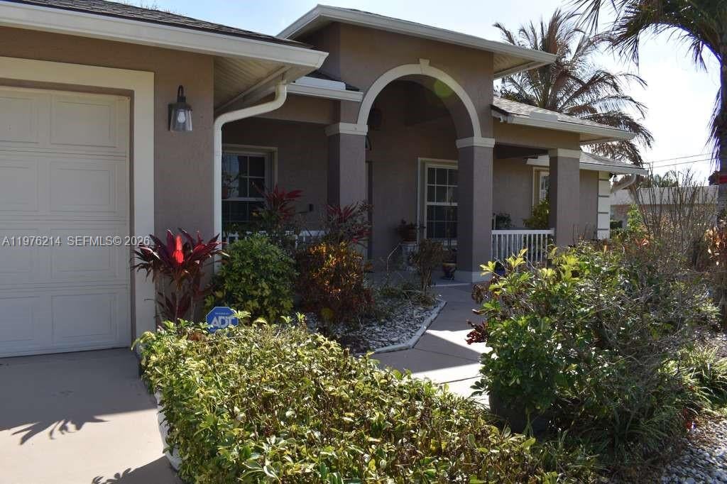 Photo of 1084 SW Di Lido Ln, Port St Lucie, FL 34953 (MLS # A11976214)