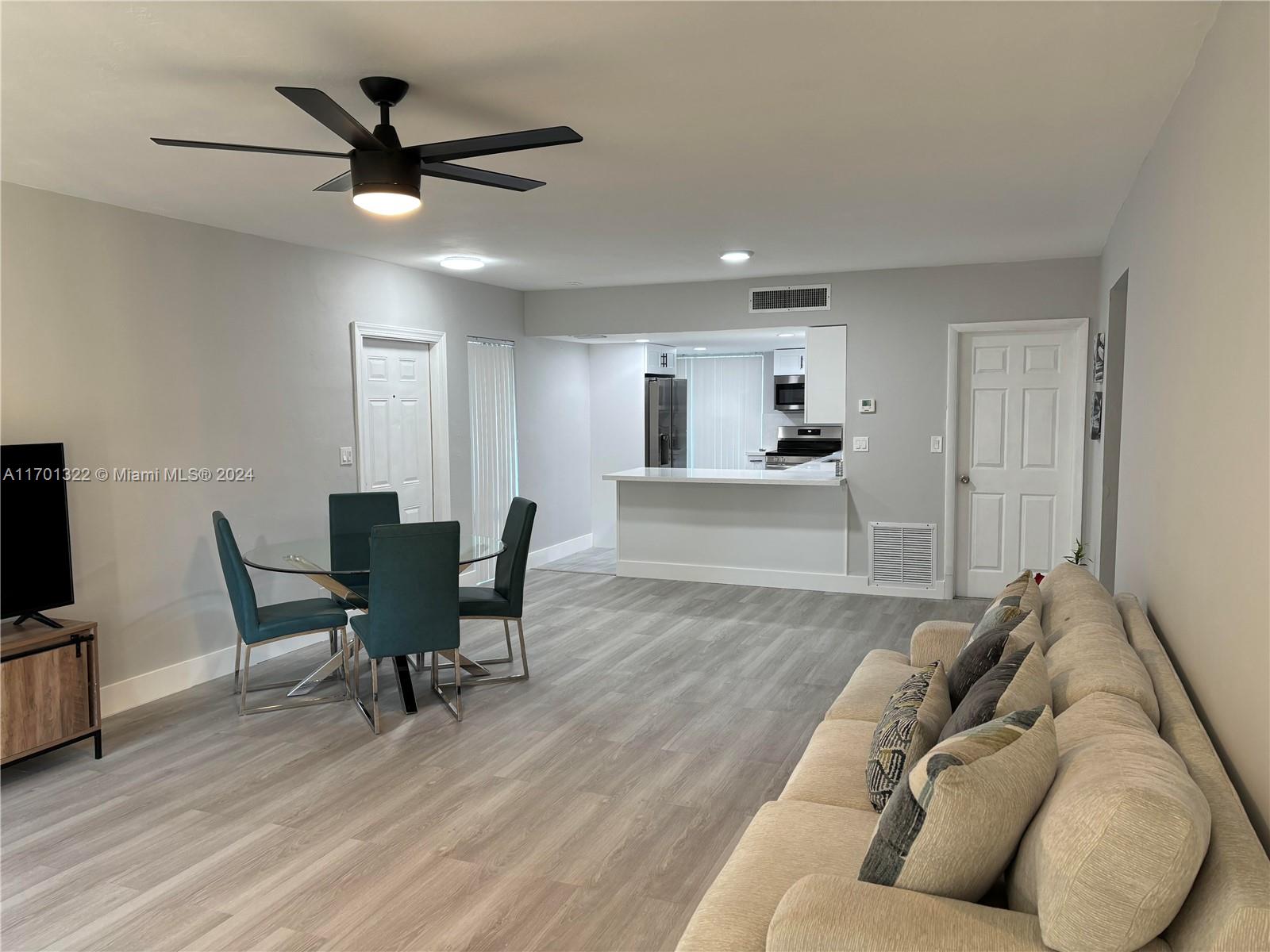 COUNTRY CLUB OF MIAMI CON - Residential