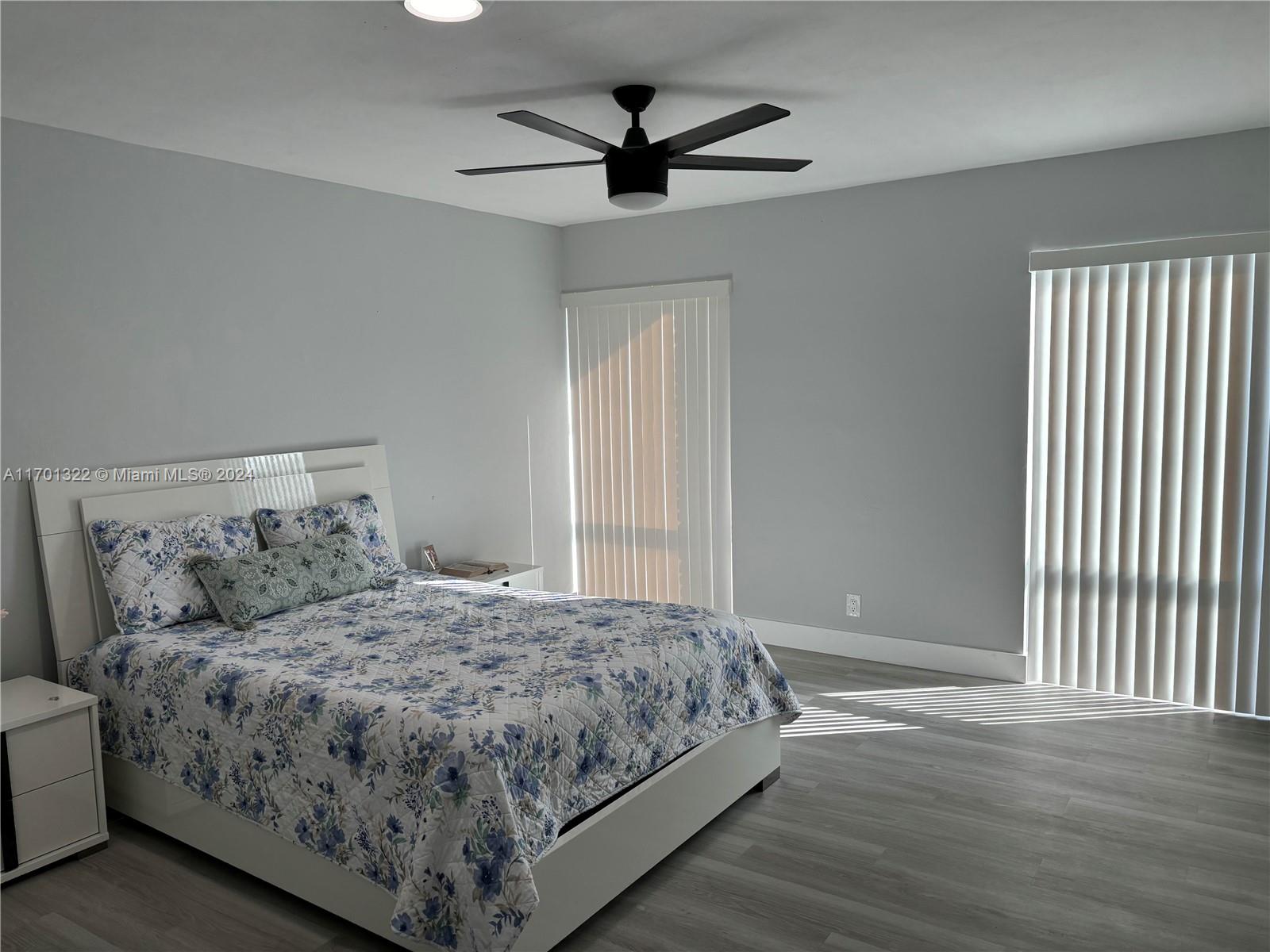 COUNTRY CLUB OF MIAMI CON - Residential