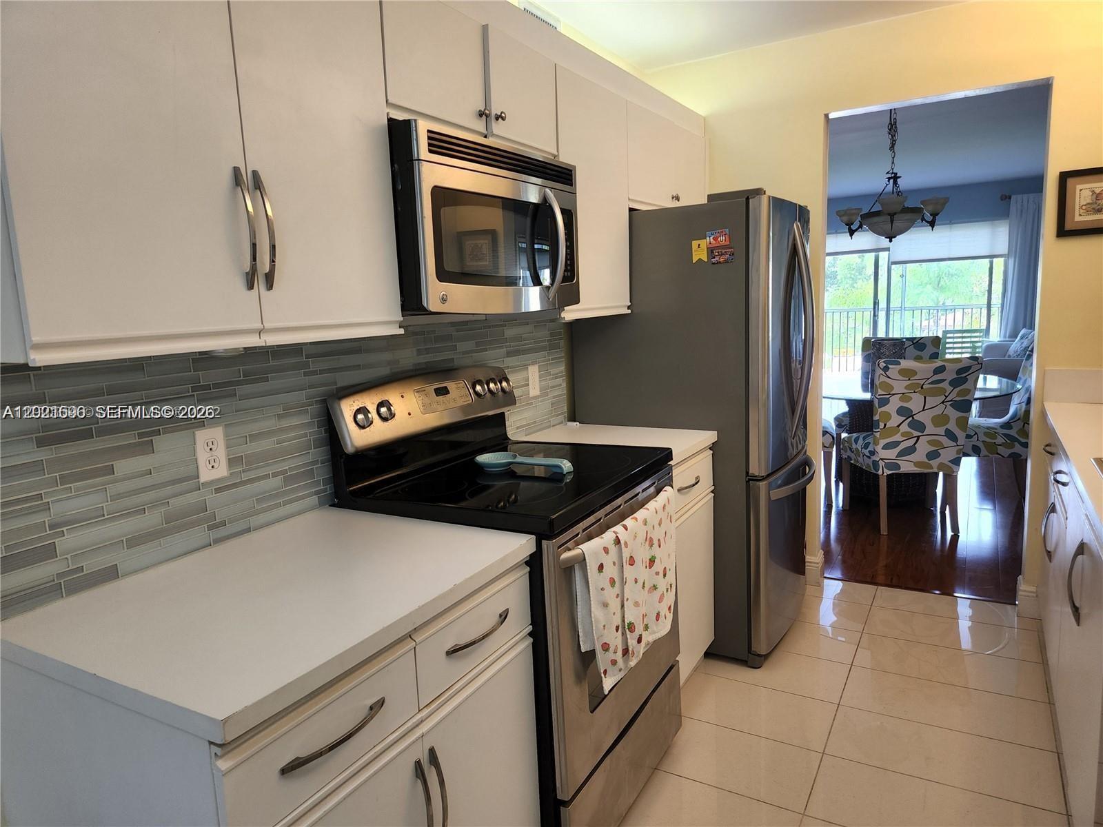CAMBRIDGE AT CENTURY VILL - Residential