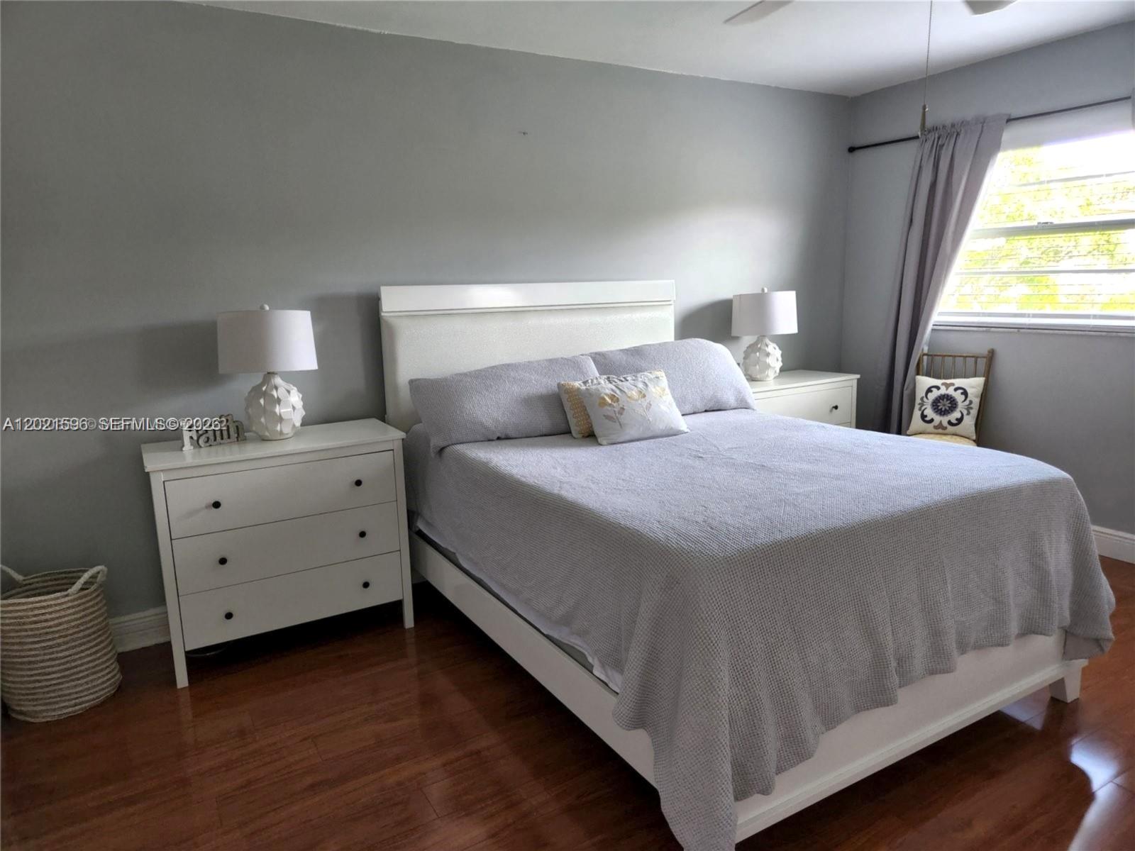 CAMBRIDGE AT CENTURY VILL - Residential