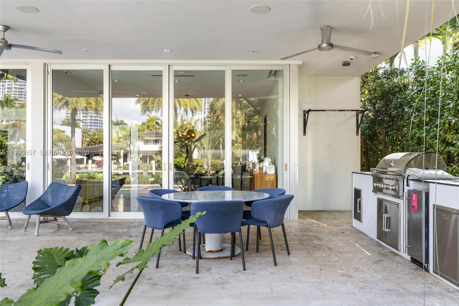 GOLDEN BEACH SEC E - Residential