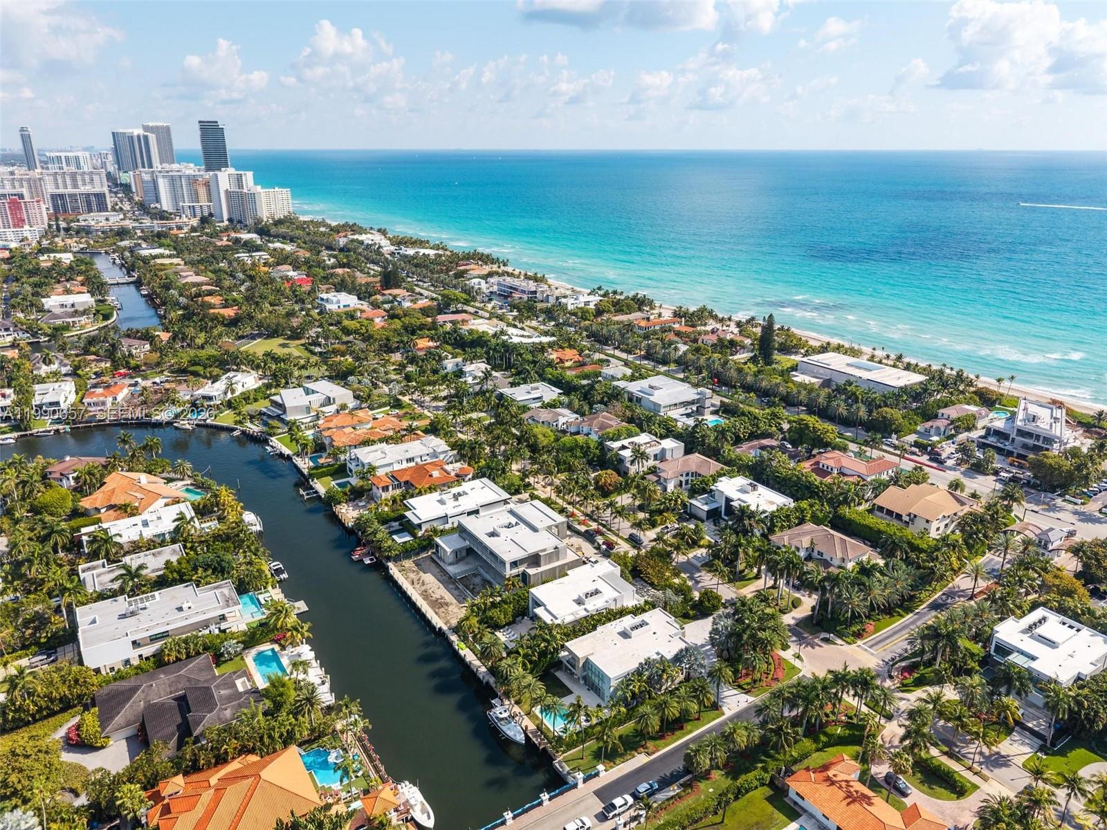 GOLDEN BEACH SEC E - Residential