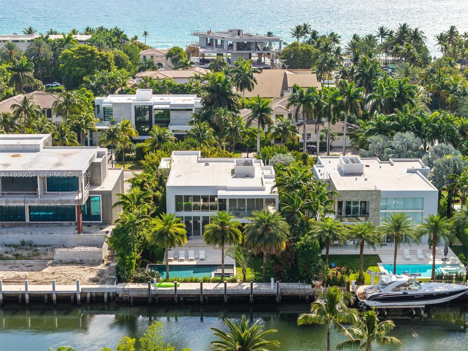 GOLDEN BEACH SEC E - Residential