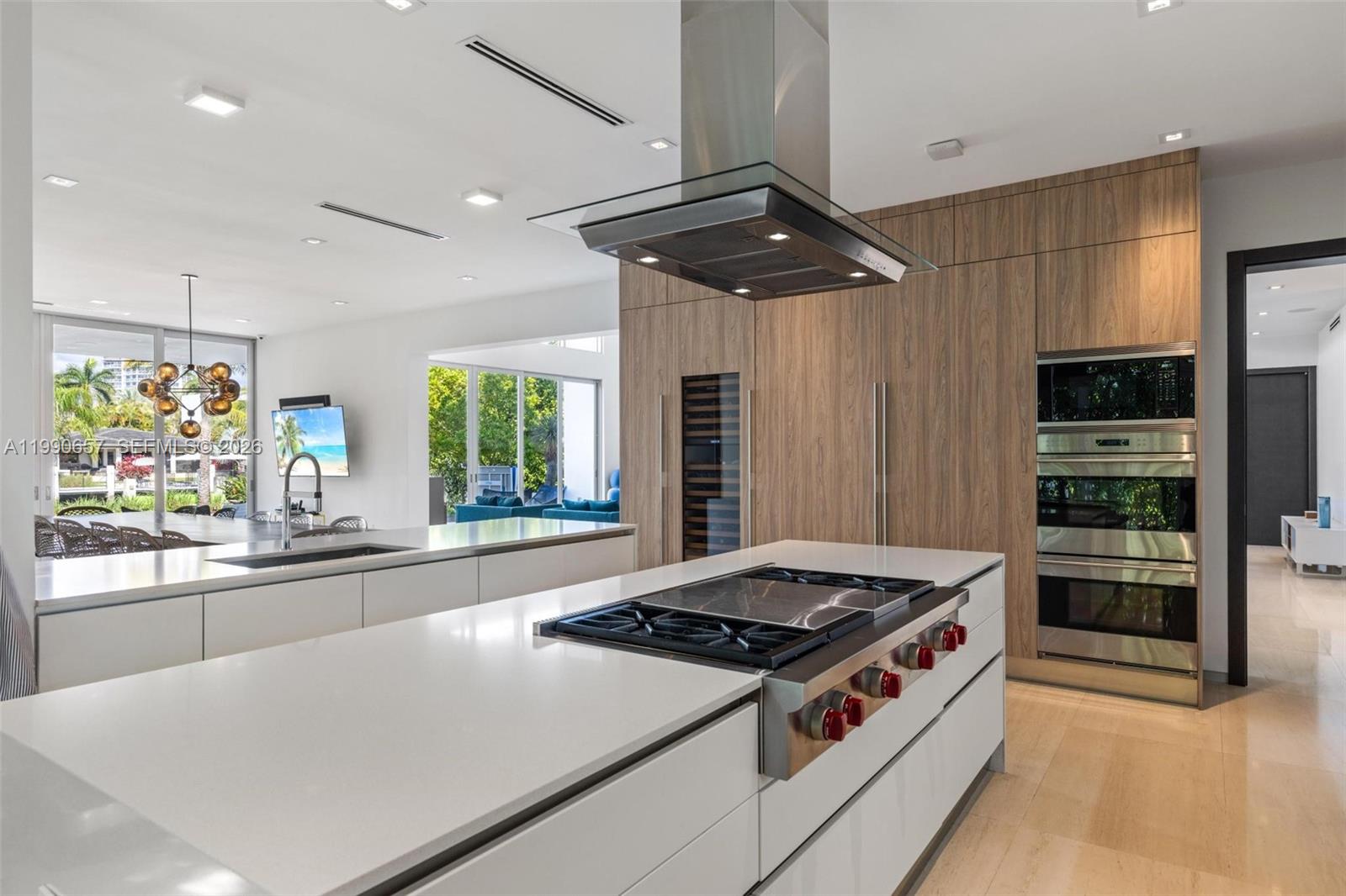 GOLDEN BEACH SEC E - Residential