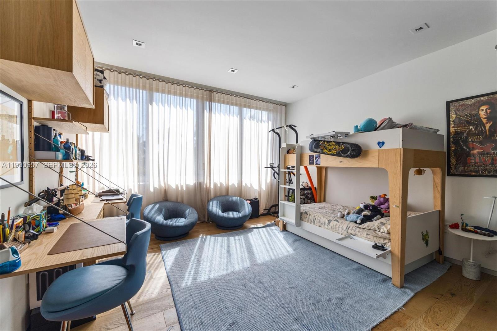 GOLDEN BEACH SEC E - Residential