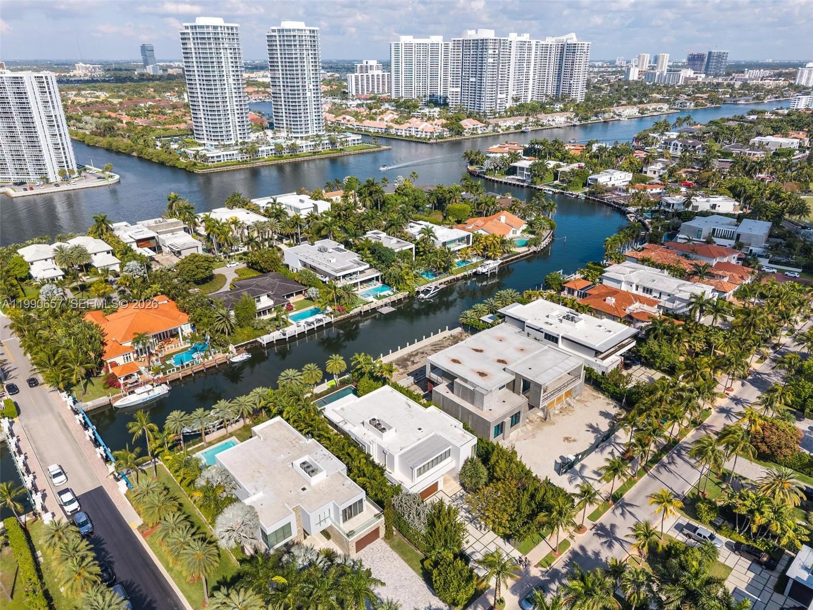 GOLDEN BEACH SEC E - Residential