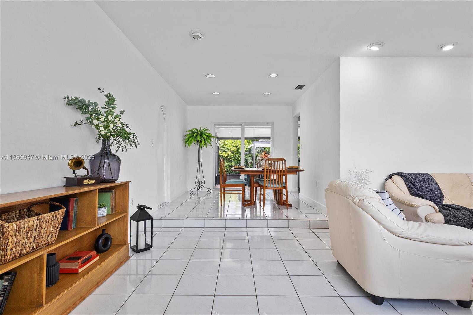 DARLINGTON MANOR 1ST ADDN - Residential