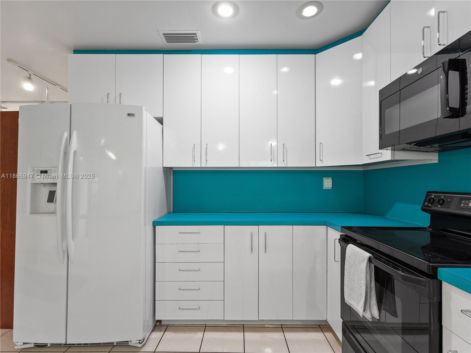 DARLINGTON MANOR 1ST ADDN - Residential