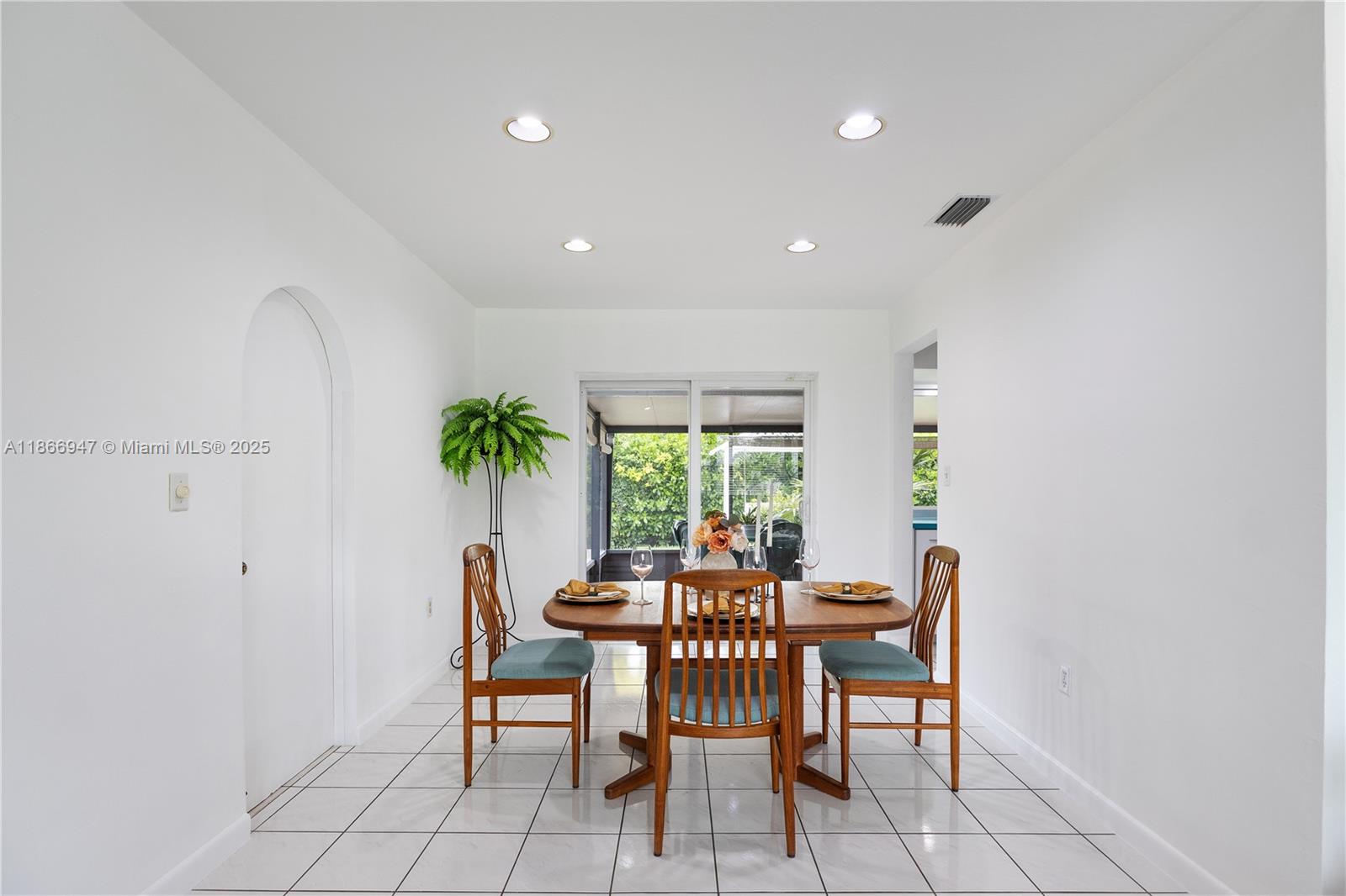 DARLINGTON MANOR 1ST ADDN - Residential