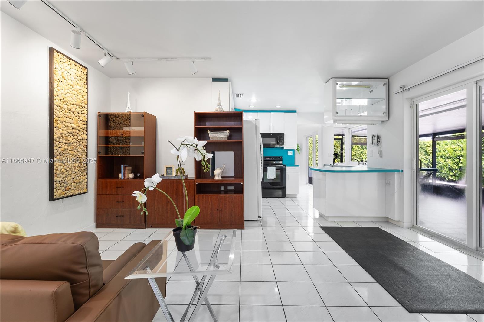 DARLINGTON MANOR 1ST ADDN - Residential