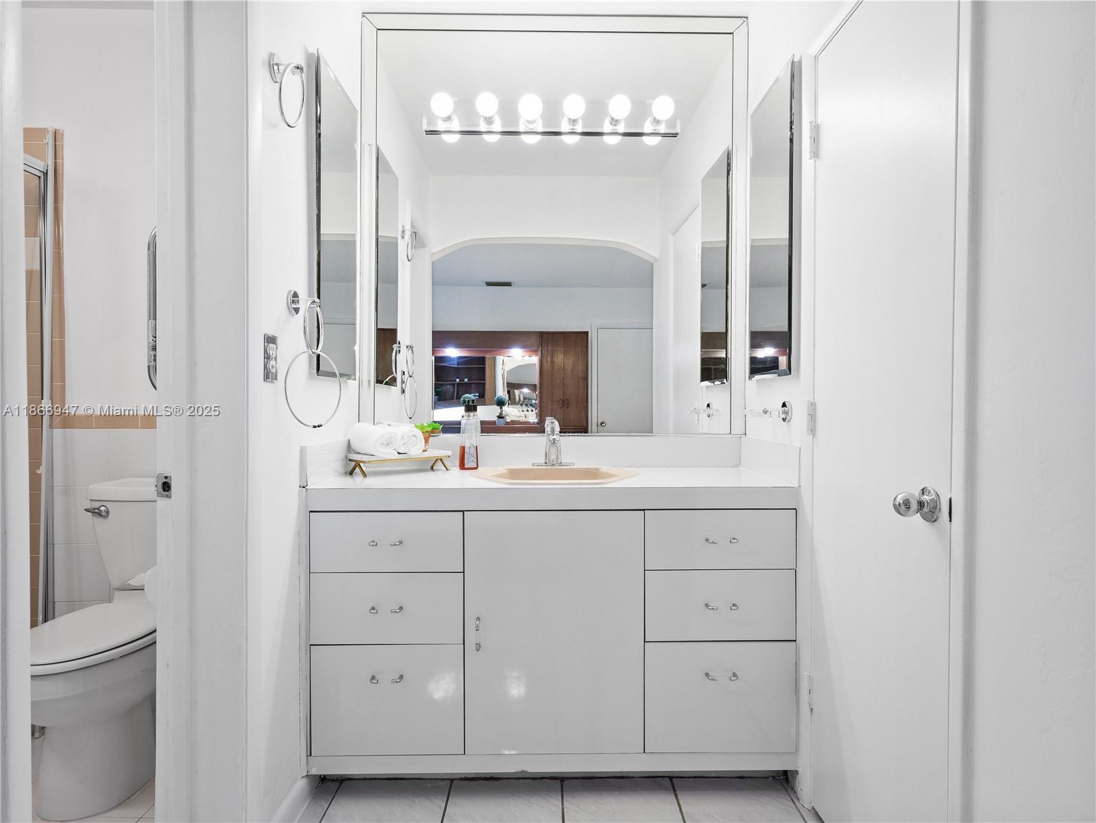 DARLINGTON MANOR 1ST ADDN - Residential