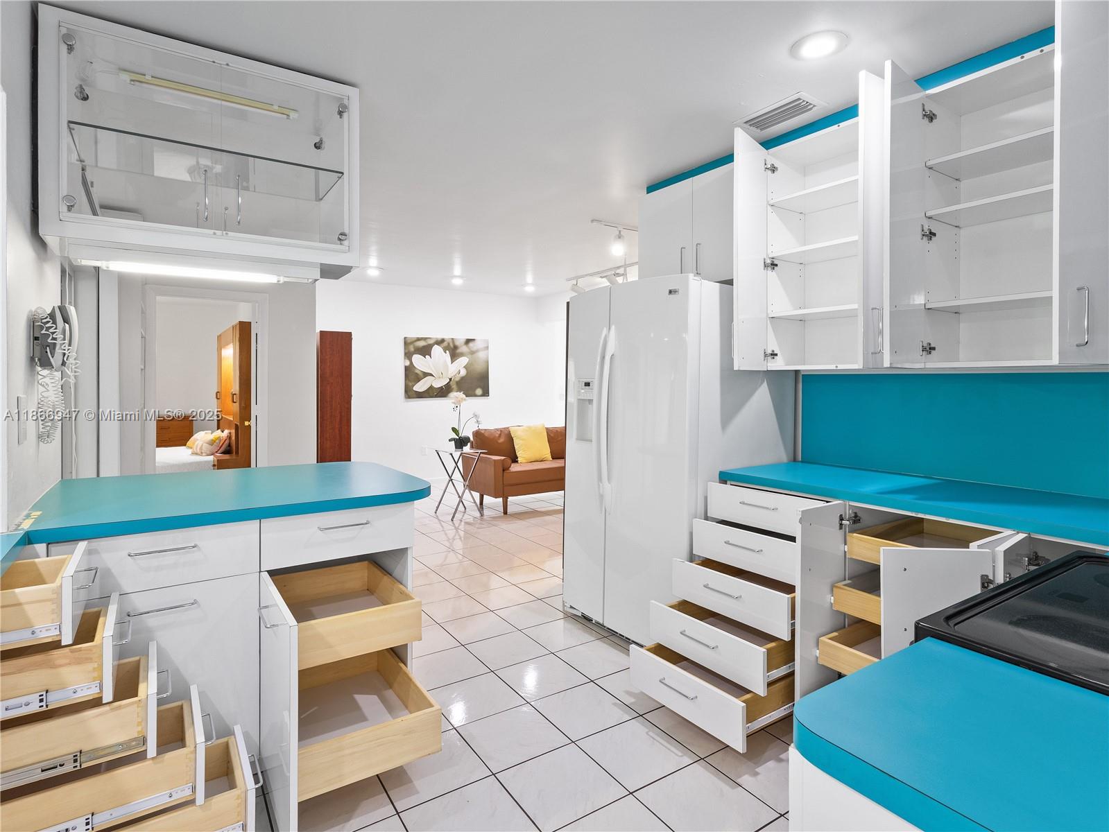 DARLINGTON MANOR 1ST ADDN - Residential