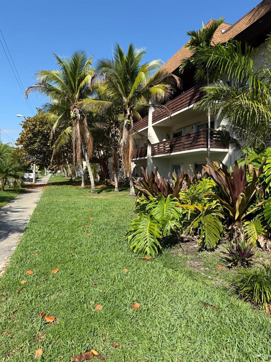 DADELAND CAPRI CONDO - Residential Lease